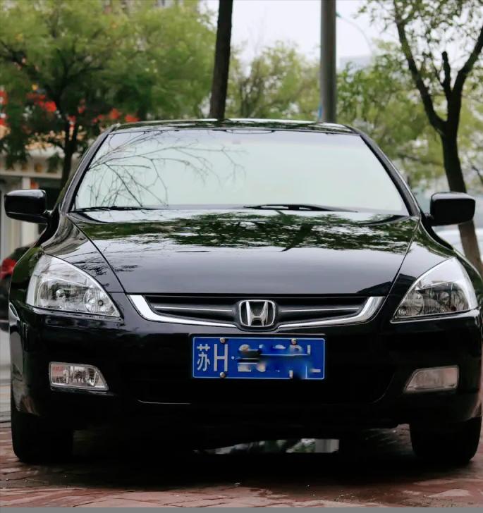 怪兽翻新车,怪兽修车翻新艾力绅