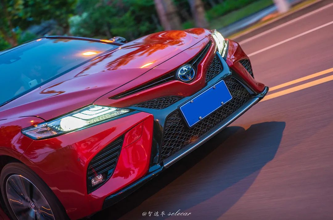 试乘试驾怎样可以吸引客户,试驾新一代凯美瑞双擎