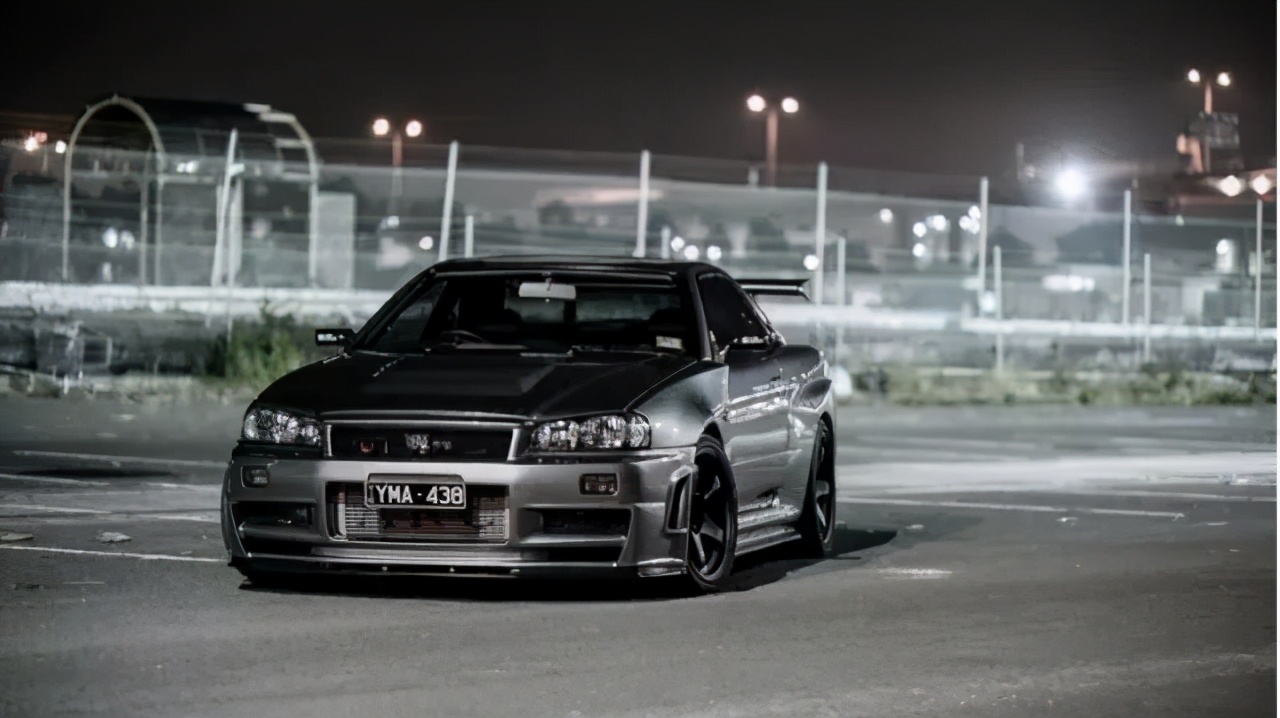 日产gt-r和skyline的区别,老款日产skylinegtr战神