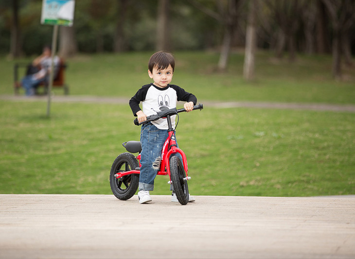 平衡车对孩子的好处,平衡车对孩子的作用