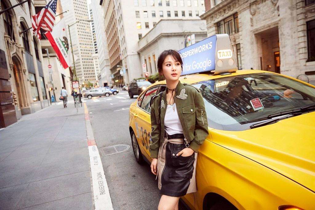 杨紫穿婚纱所有的照片,杨紫穿白婚纱的照片超美