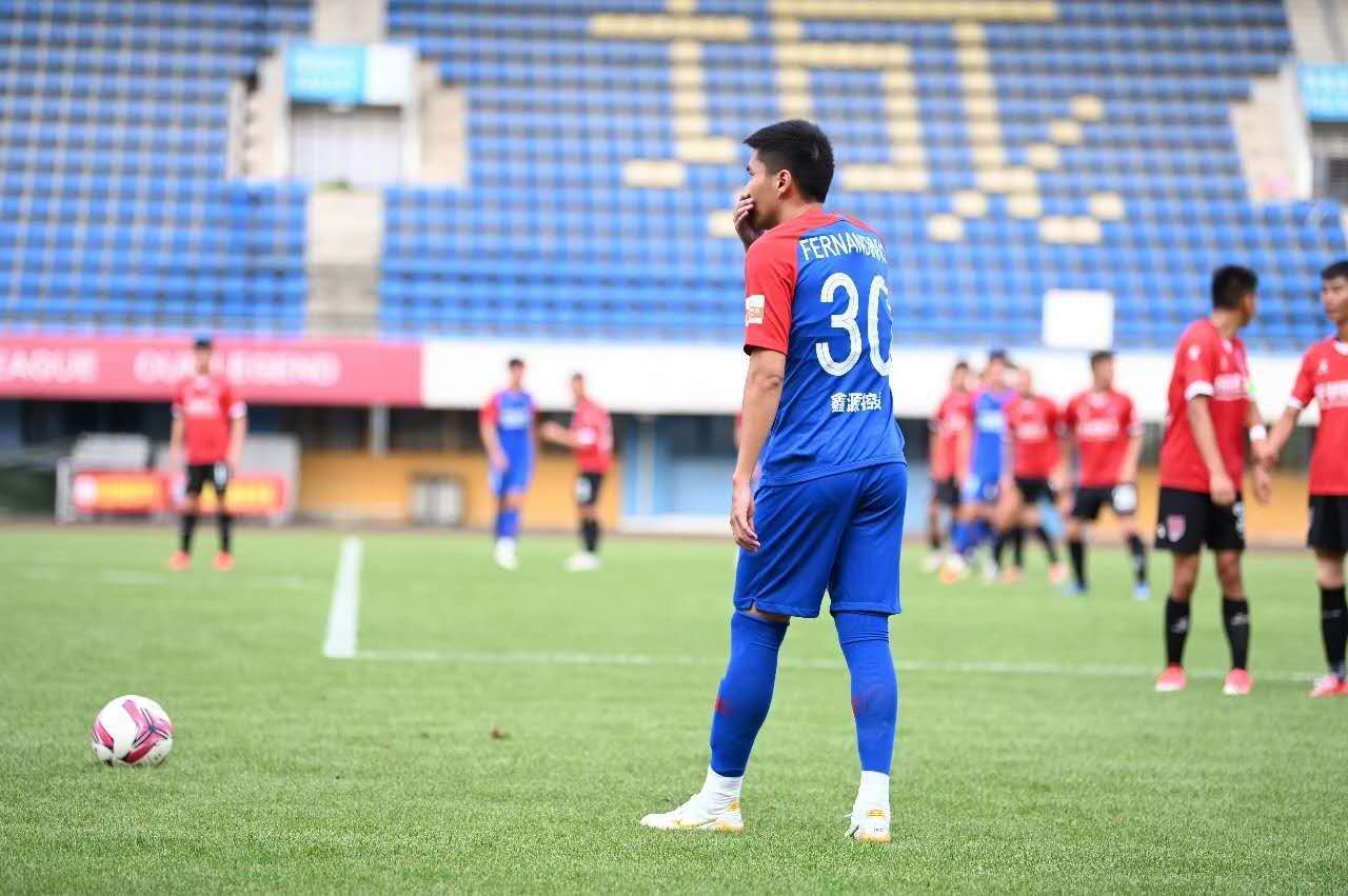 黄希扬助重庆足球再创世界波,黄希扬代表重庆的最后一场比赛