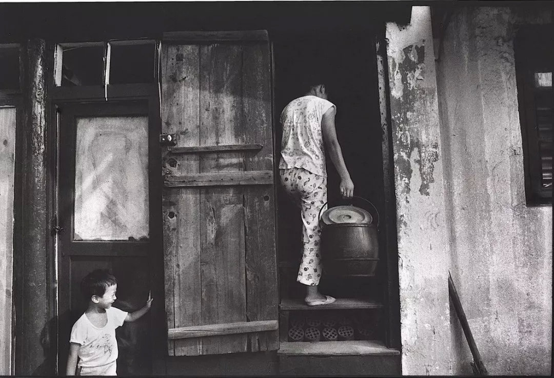 上海蜗居年代的真实故事,上海老蜗居照片