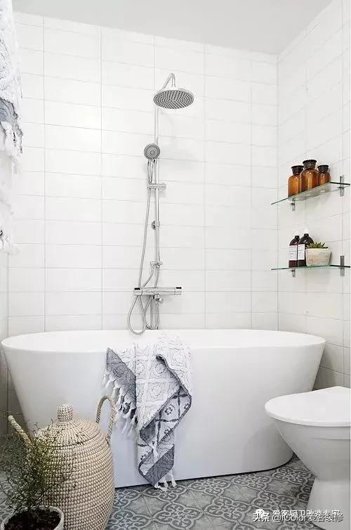 北欧风卫生间墙砖地砖,现代法式风的卫生间地砖