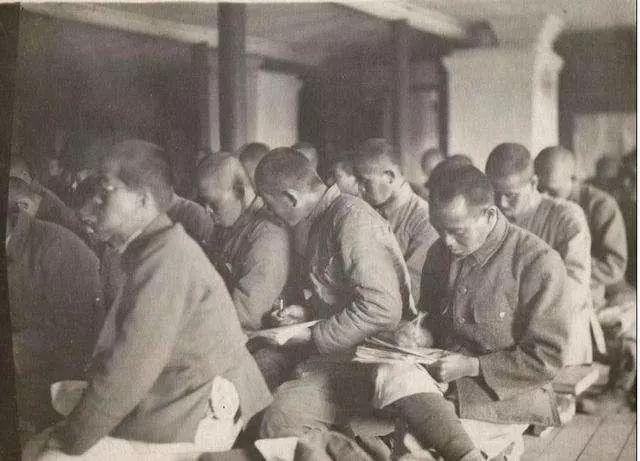 1959年的军事机密失窃案：军官弄丢绝密文件，7000警民淘干1条河