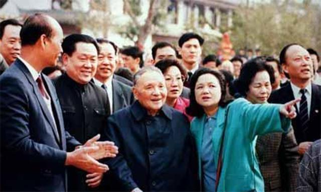 15岁便离家的*小平邓**为什么再没回家乡广安？