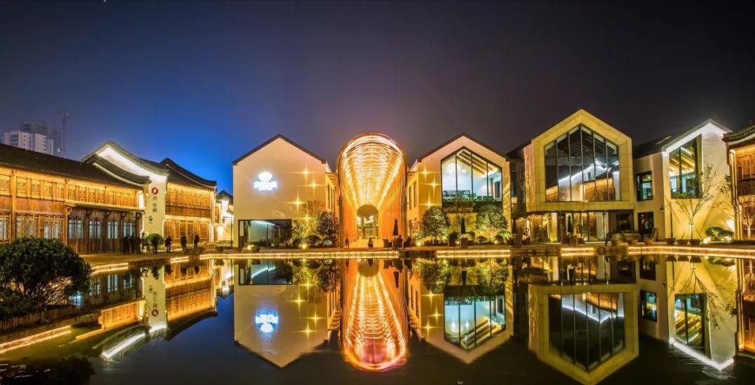 什么才是真正的特色小镇,以前无人问津此后万人追捧