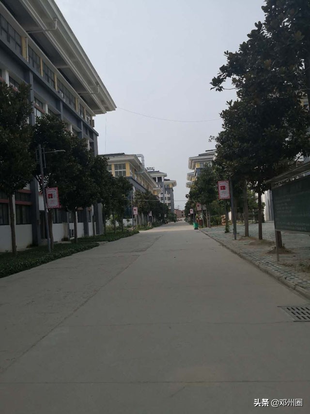 奔跑吧撕名牌学校,奔跑吧第几期去彩虹学校