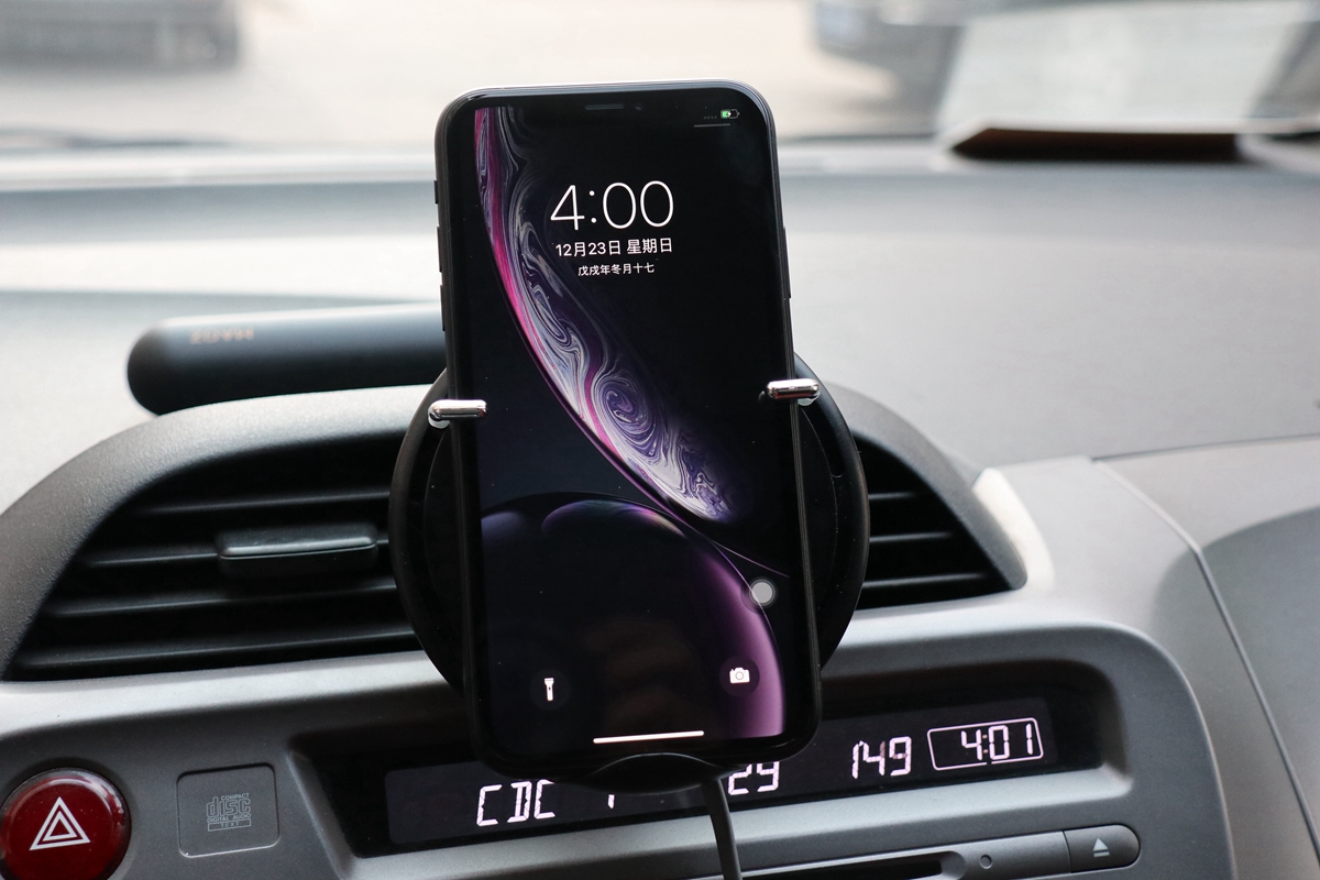 可以监测空气质量的车载快充，麦泡MIPOWPOWERCLIPAD评测