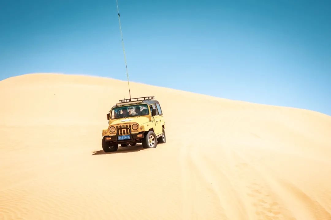 驾驶长安UNI-K从榆林启程一路北上鄂尔多斯观茫茫大漠