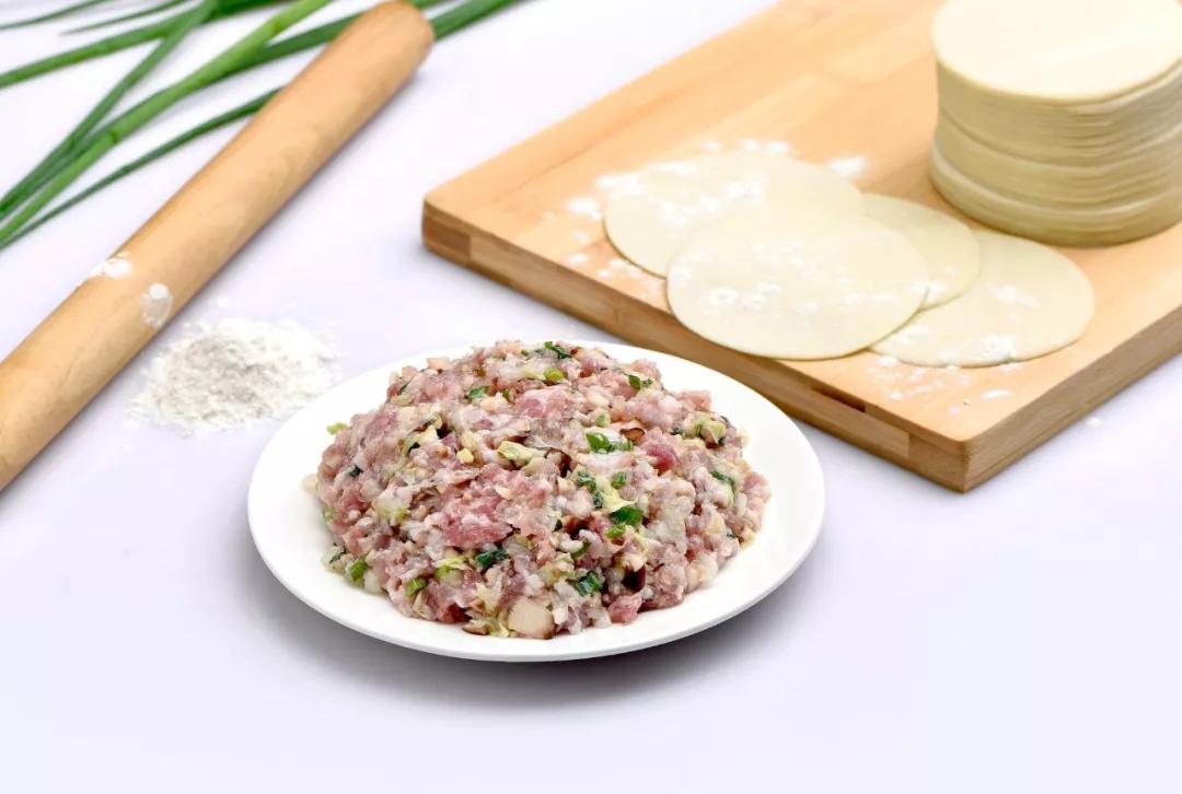 饺子馅不能加什么调料,饺子馅到底放不放葱姜
