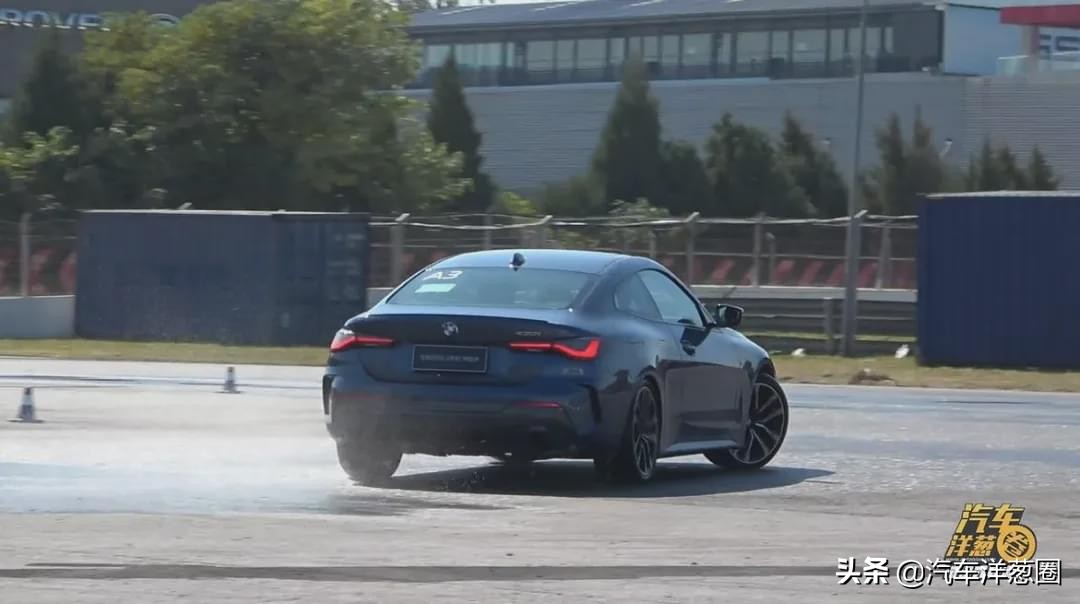 新一代宝马4系试驾,宝马4系双门超帅视频