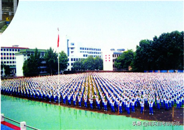 阆中最好的高中学校,阆中中学跻身中国百强中学榜