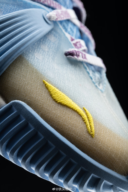 李宁反伍一代vs驭帅13,李宁反伍二代和李宁全城8