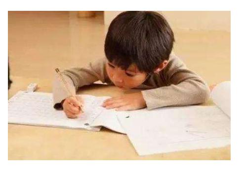 怎么和家长沟通让孩子学写字,学写字正确握笔姿势