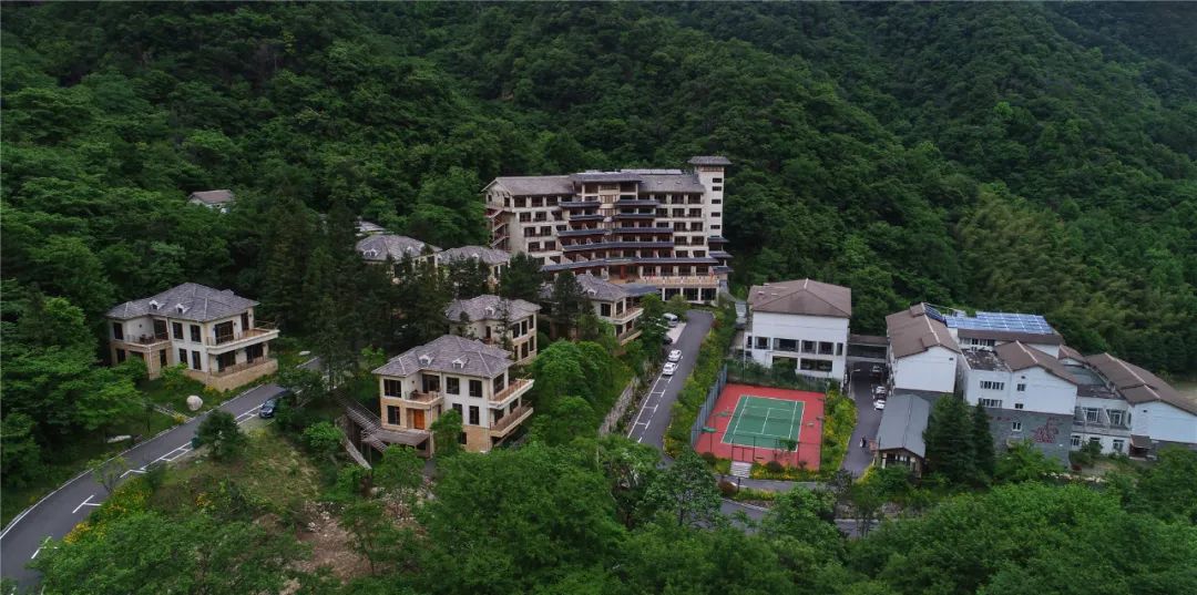 16℃的夏天,26亿年前形成的峡谷,奇山瀑布,全藏在六安天然氧吧