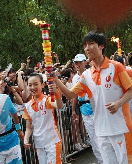 一场盛会点亮一座城市,一场赛事点亮一座城