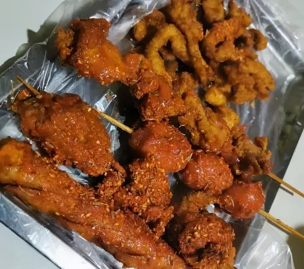 沈阳人有多爱吃鸡架,沈阳人为什么喜欢吃鸡架