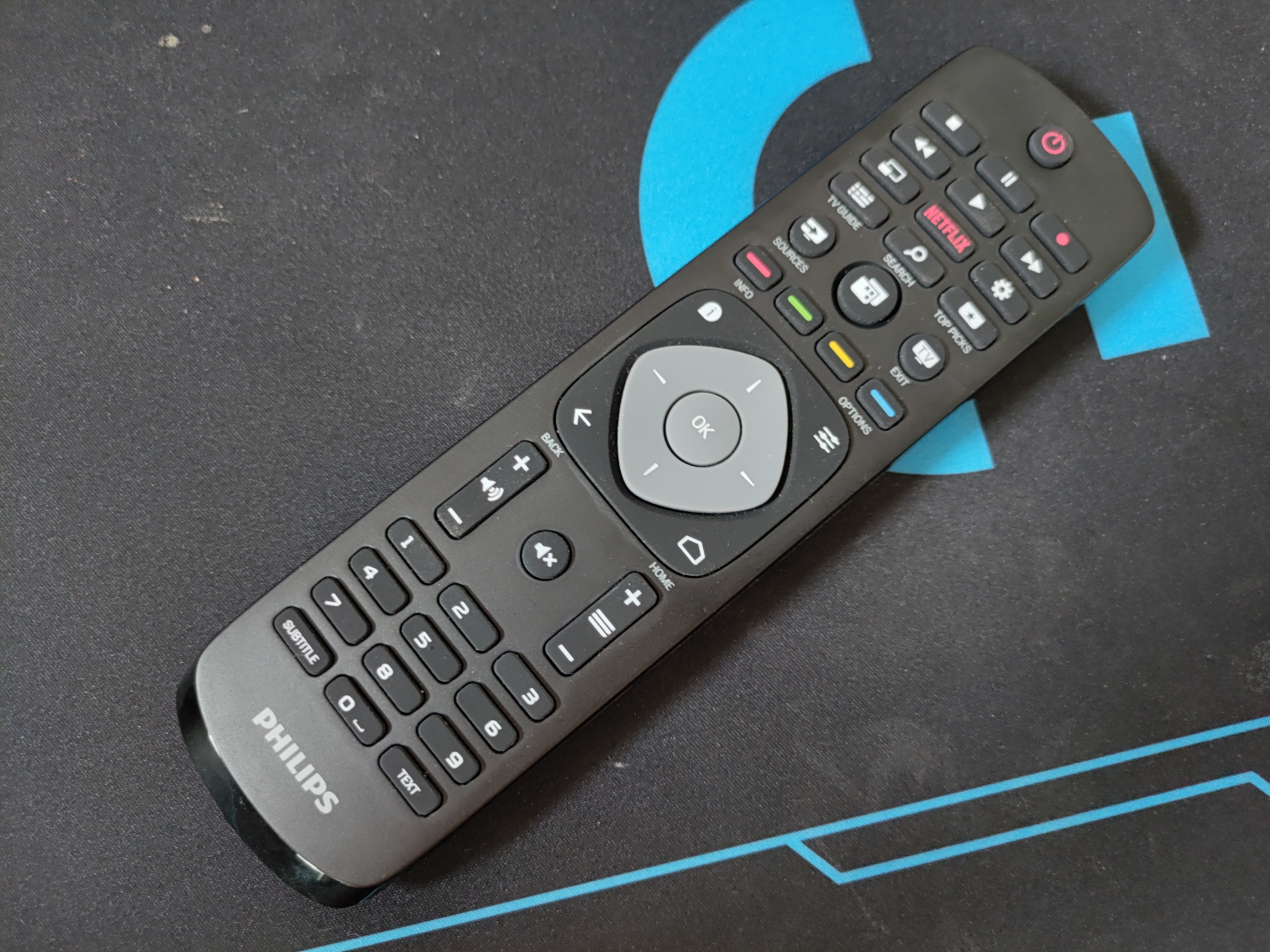 飞利浦55oled784测评,飞利浦55寸oled784屏幕评测