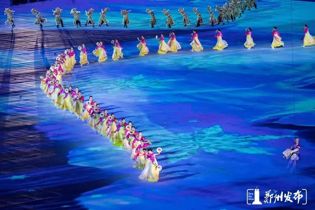 郑州奥体中心震撼场面,郑州奥体中心晚上视频