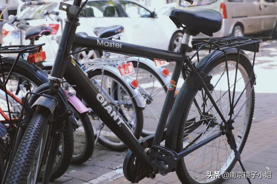 你青春的第一辆捷安特，我在堂子街旧货市场找到了