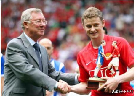 博格巴回击质疑,博格巴回击穆帅完整版