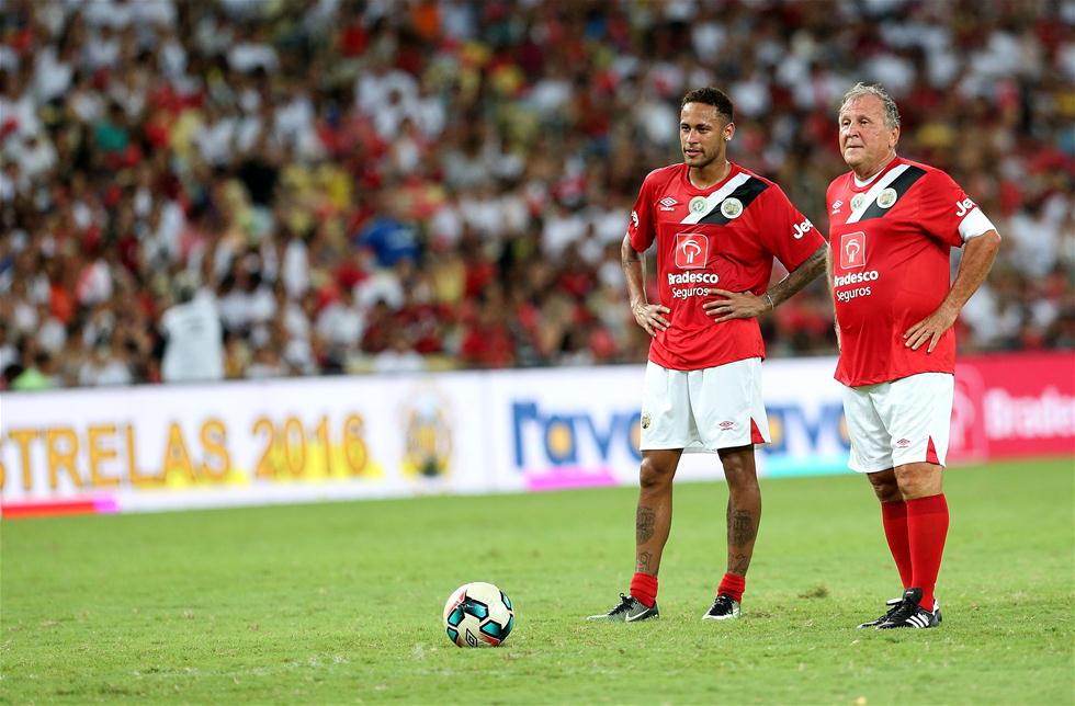 足坛著名招式,足坛十大任意球