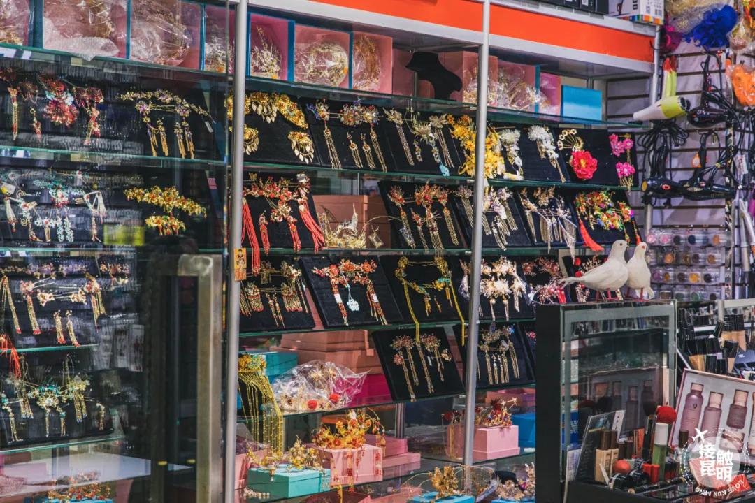 云纺，一个被美食“耽误”的批发市场