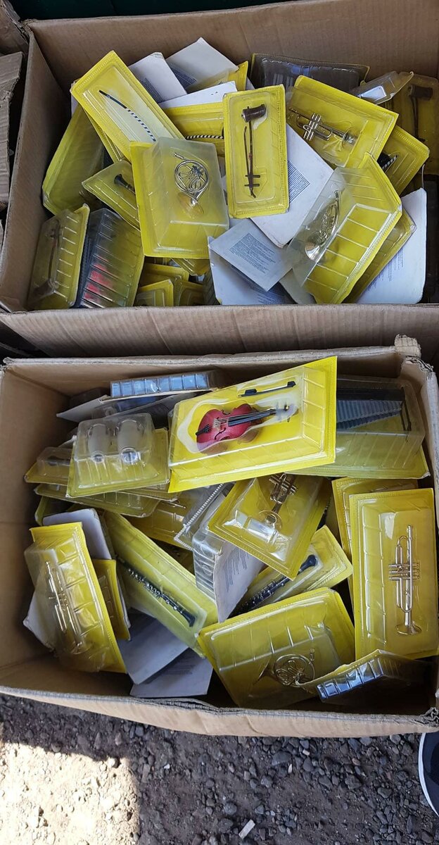 六十年代俄罗斯的跳蚤市场,一元左右的跳蚤市场