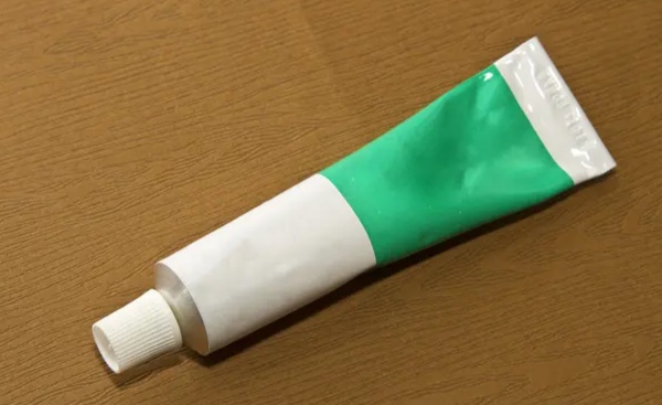 怎样辨别外阴白斑还是白癜风,外阴白斑和白癜风有没有关联