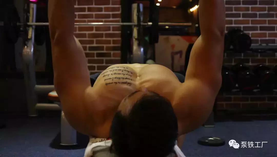 健身多久可以尝试力量举 (健身几年可以练力量举)