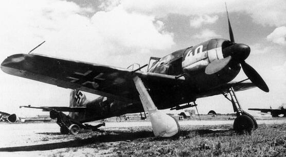 二战十大最强战斗机,f2战斗机大战二战零式战斗机