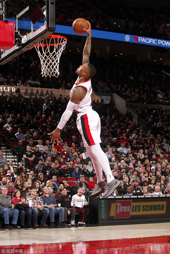 塔克上脚球鞋一览表,nba鞋王塔克赛场球鞋