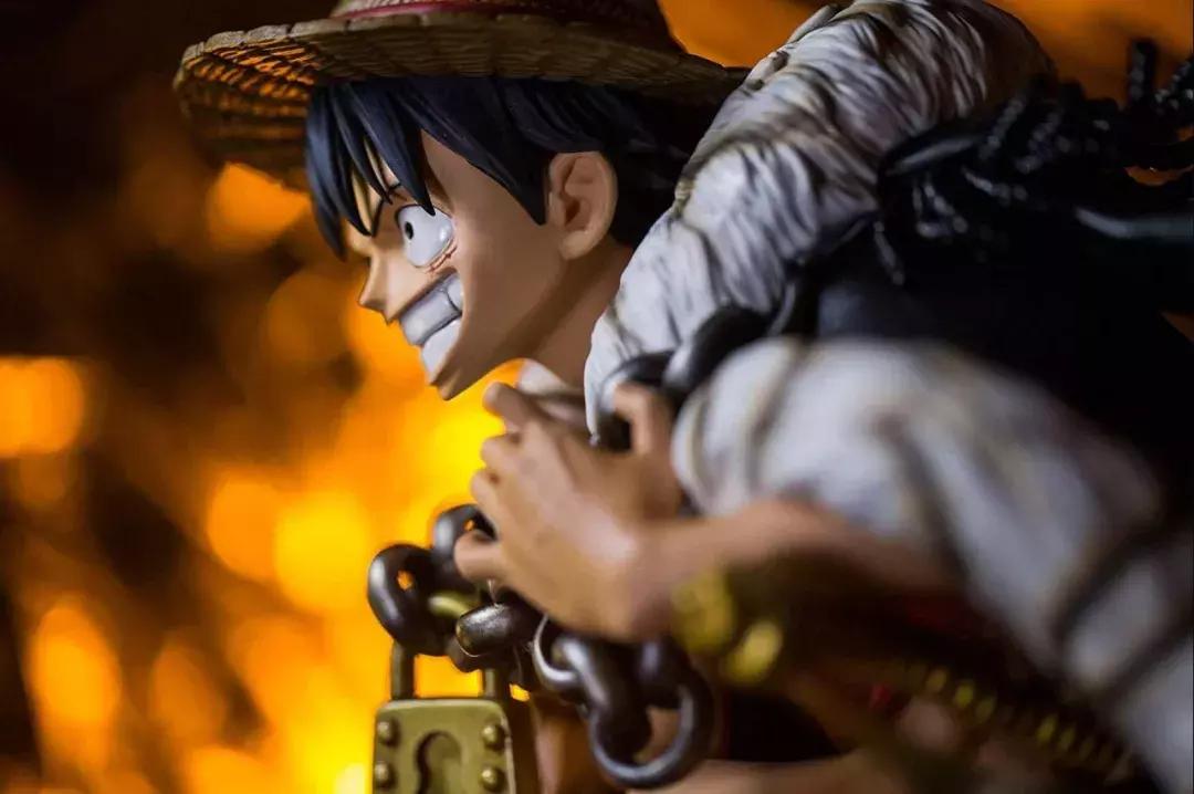 megahouse路飞弹跳人手办,海贼王路飞大秀霸王色霸气