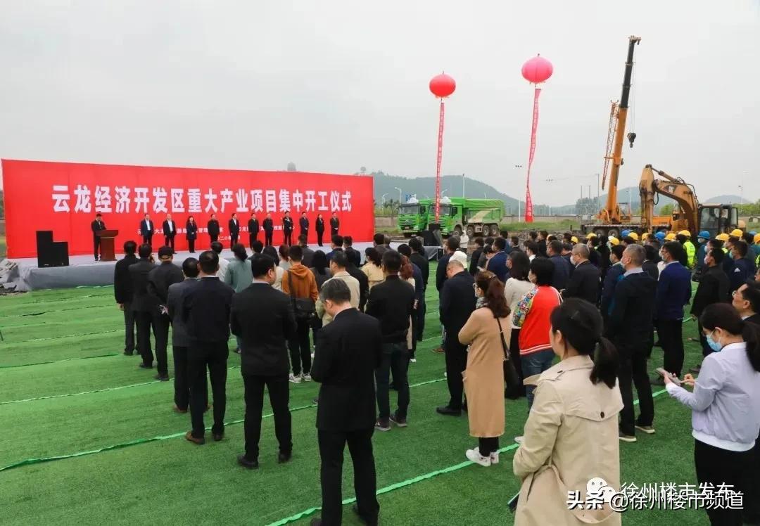 200米地标高楼,200米地标北中心