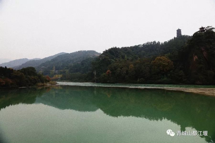 在古村落拍照怎么摆姿势好看,在古堰拍照姿势