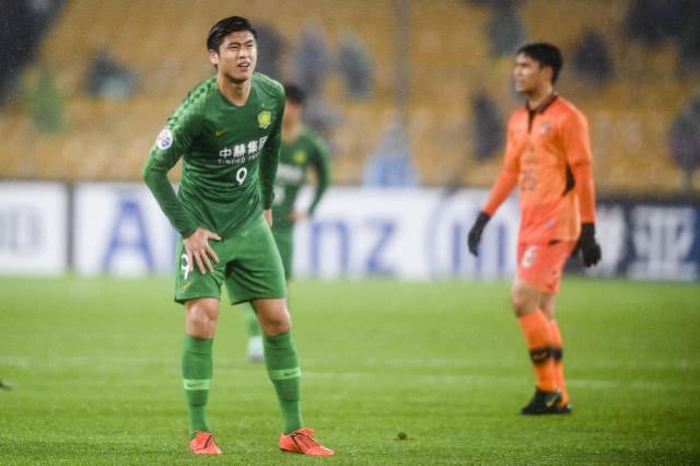 施密特热身,施密特首发阵容调整