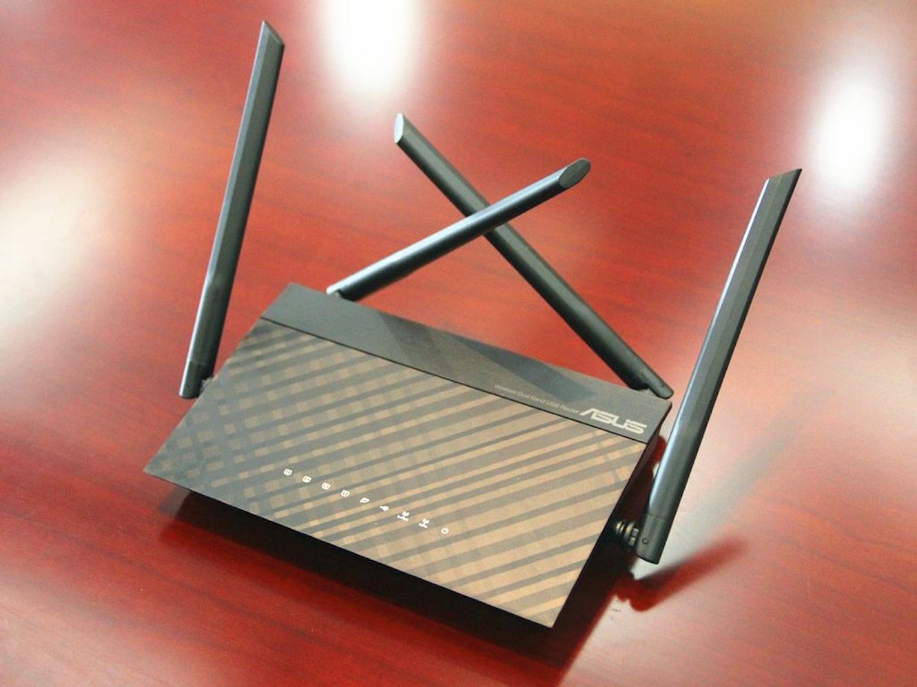 路由器怎样摆放信号会增强,怎么样摆放路由器提高网速