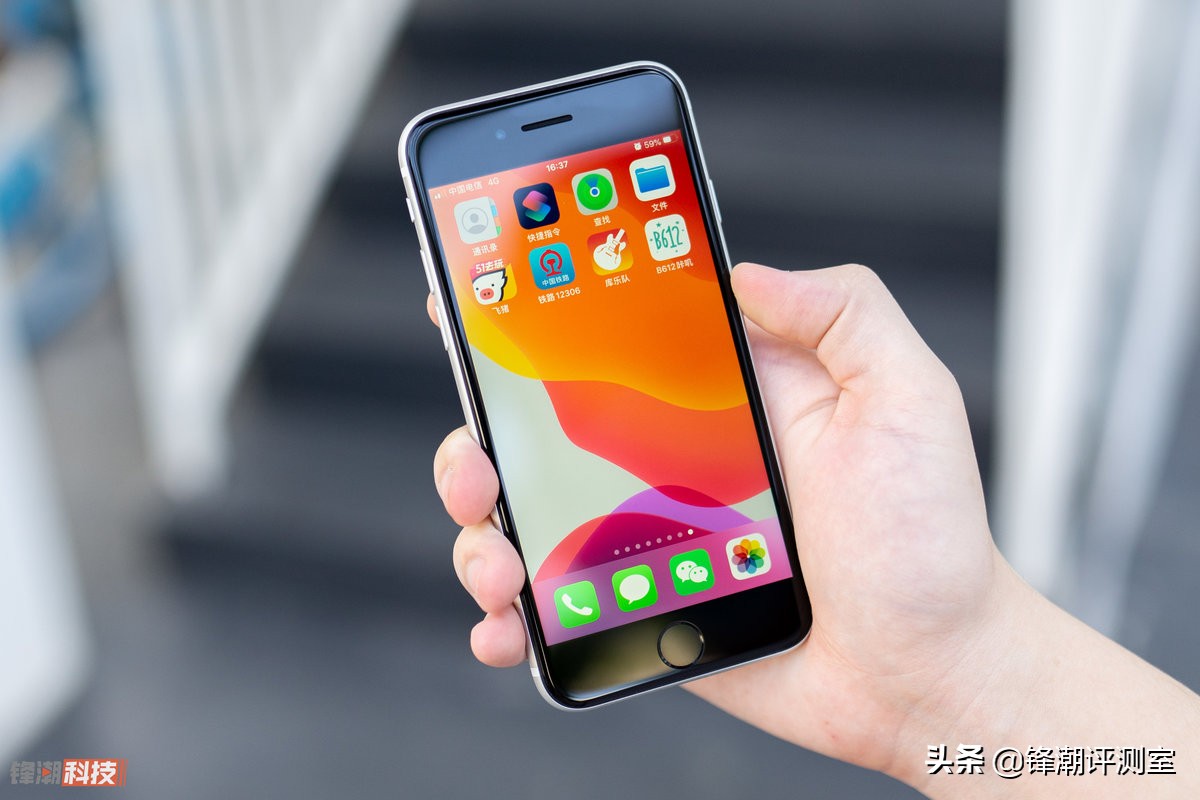 iphonese和6怎么选,iphone6好还是iphonese好