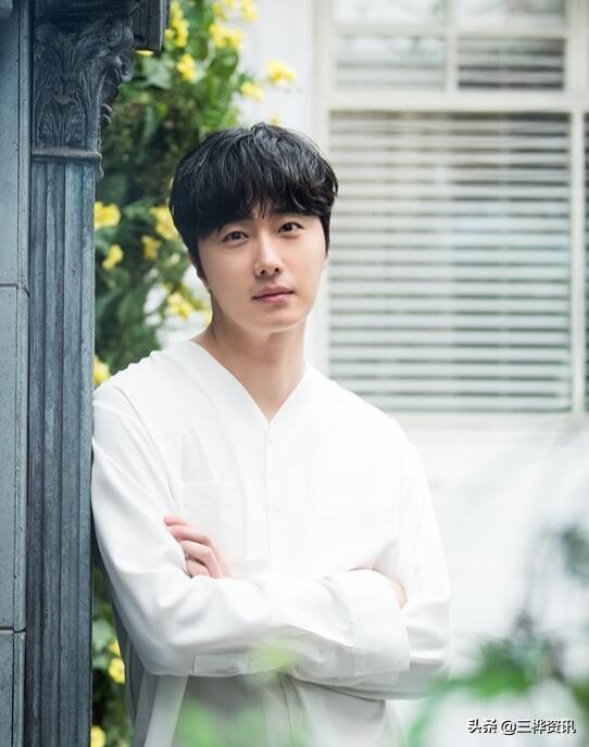 去年11月在疗养院认真服务了2年的韩国男演员丁一宇！