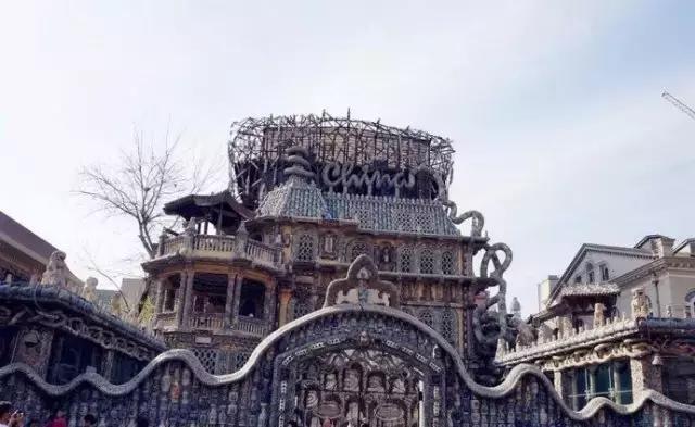 金碧辉煌表现什么,深度解析金碧辉煌