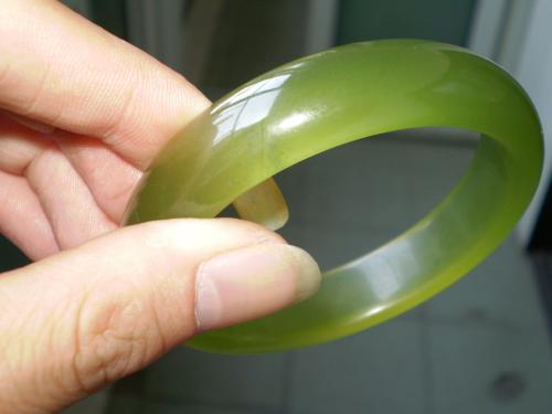 这种玉的出现，满足了各方面的需求