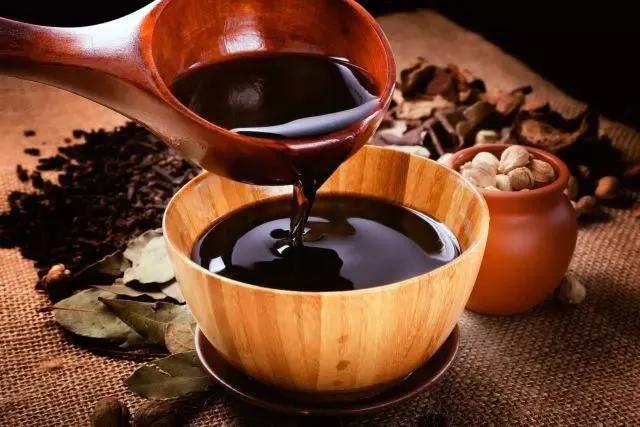 山西最好吃的陈醋是什么品牌？过来人告诉你，小作坊的味道才正宗