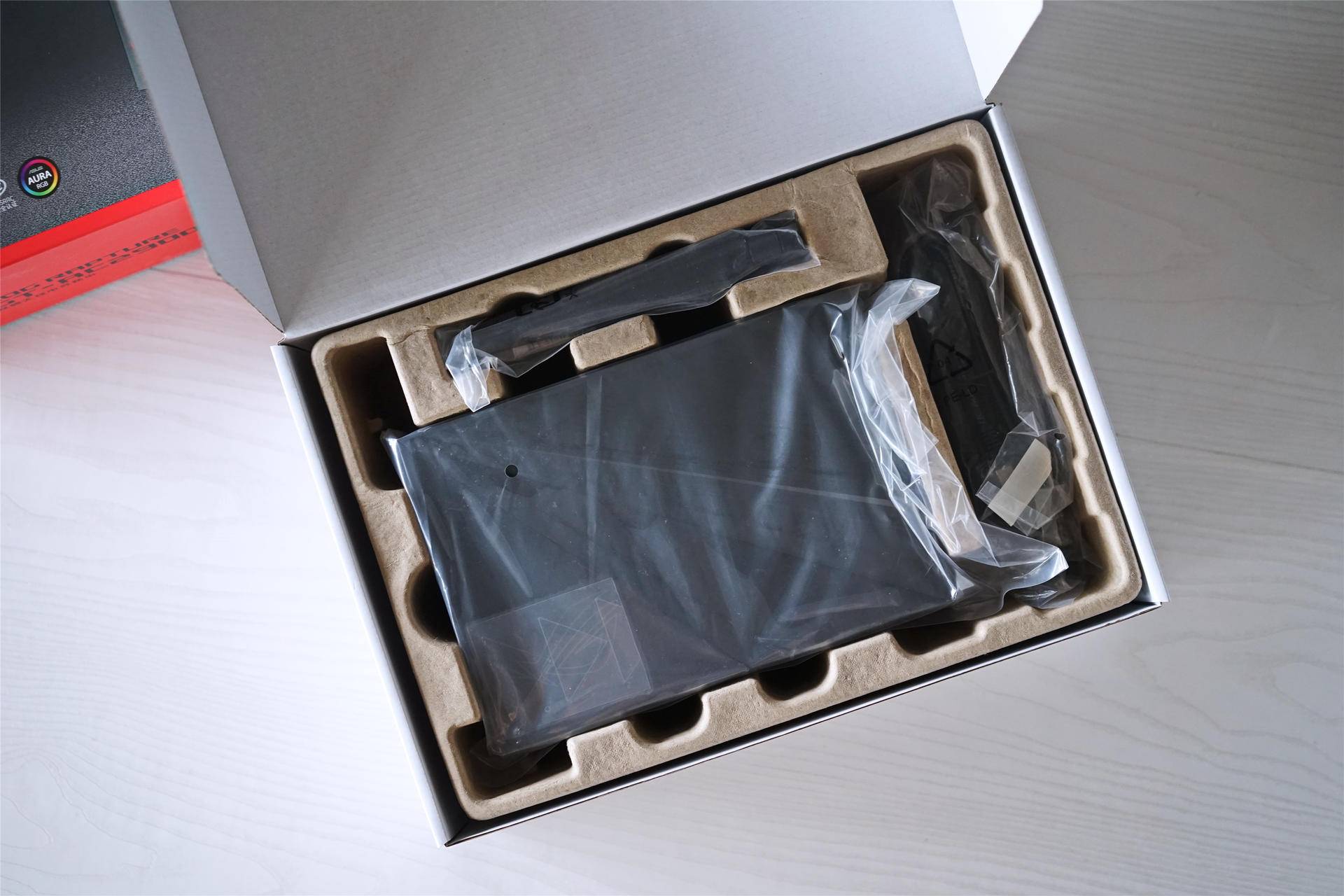 rogac2900路由器测评,roggt-ac2900双频游戏路由器开箱