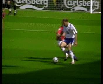 古典前腰和进攻型中场,那些年传奇中场