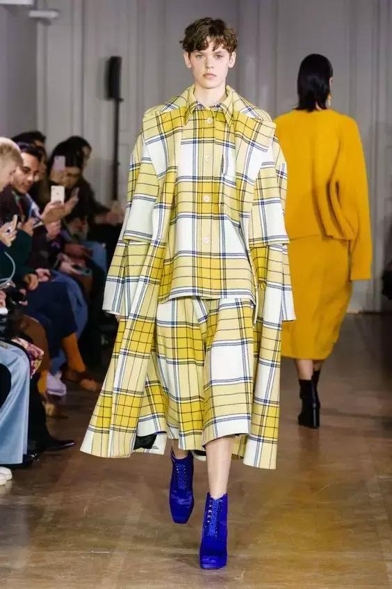 一眼惊艳的秋季穿搭,60套初秋穿搭让你每天美得不重样