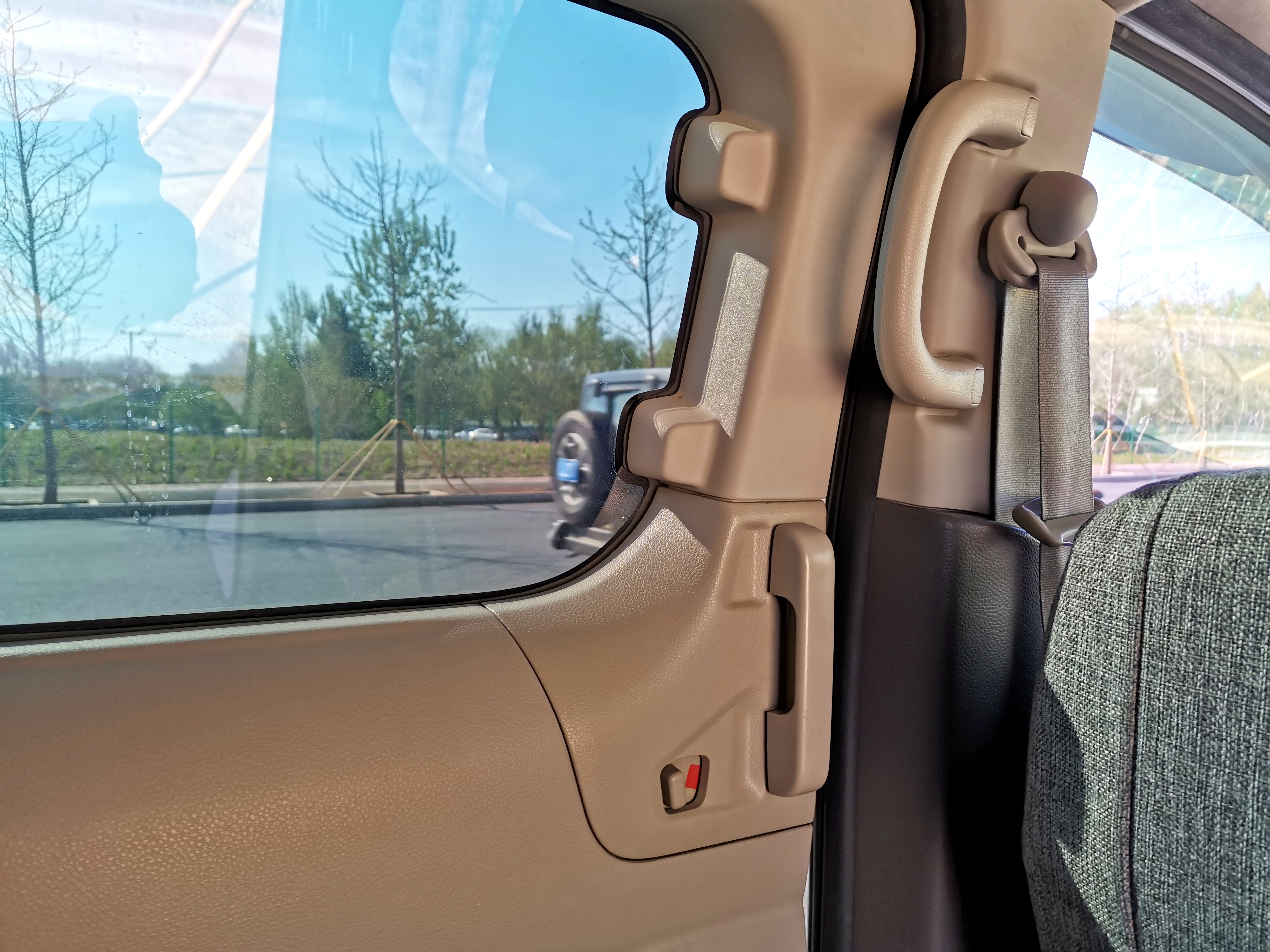 2017郑州日产nv200多少钱手动,深圳郑州日产nv200最新款