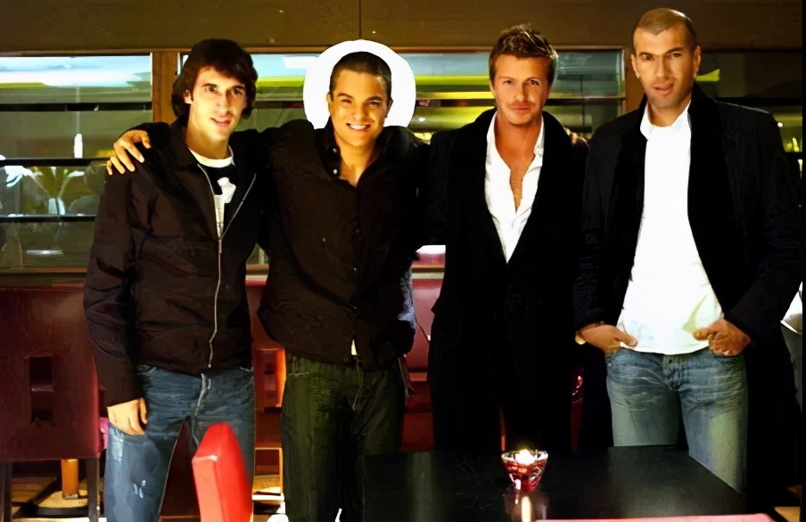 c罗八位球星动画片,c罗2015年电影