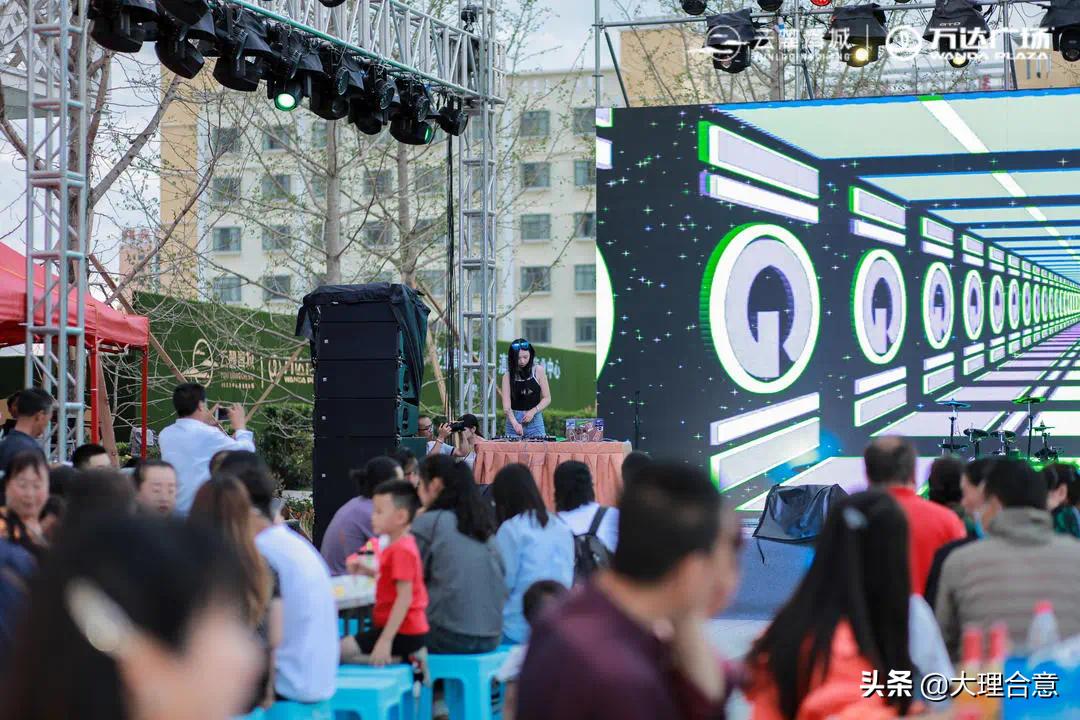 万达多热闹,万达热闹非凡