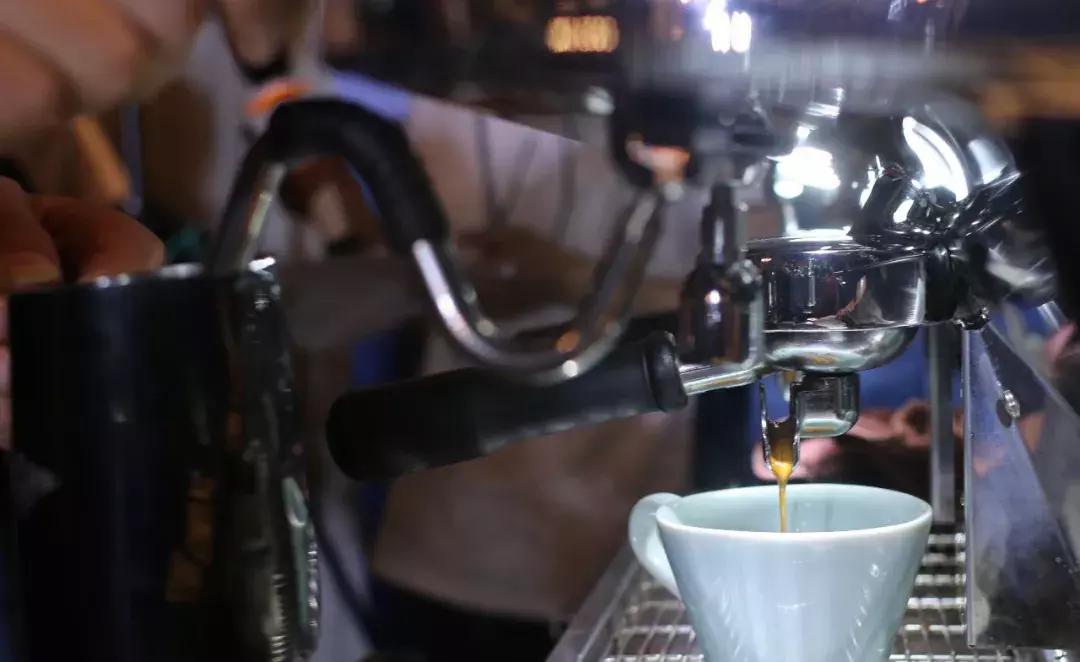 咖啡机为什么要经常清洁,有效清洁的重要性